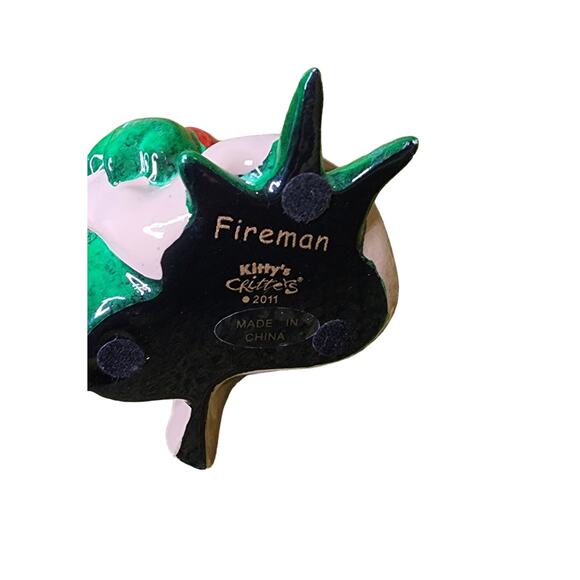 Kitty's Critters Fire Fighter 2011 Frog Sculpture - Picture 3 of 5